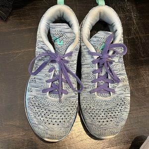 APL sneakers size 8 techloom pro blue